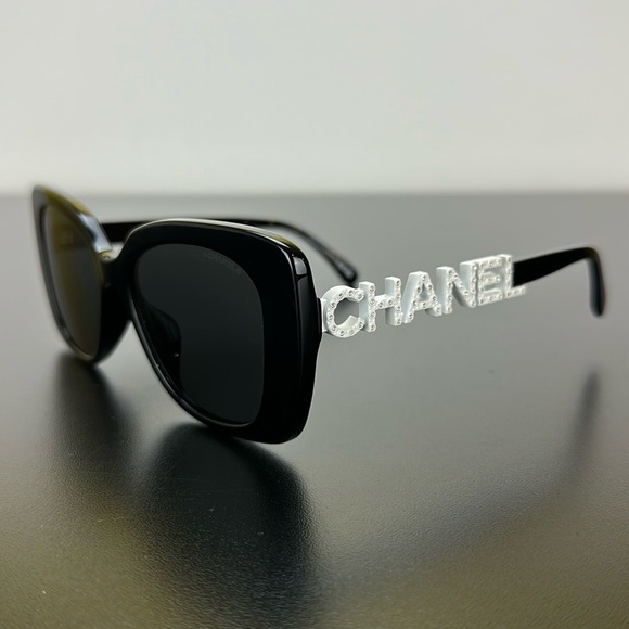 Chanel Sunglasses Rhinestone Logo 5422-B-A c.1026/S4 100% UVA UVB Protection - Picture 16 of 16